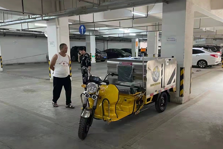 車(chē)載高壓清洗車(chē)K11-2 意大利AR高壓水泵 三輪高壓清洗車(chē)多功能小區(qū)物業(yè)小型水槍沖洗地面清洗車(chē)