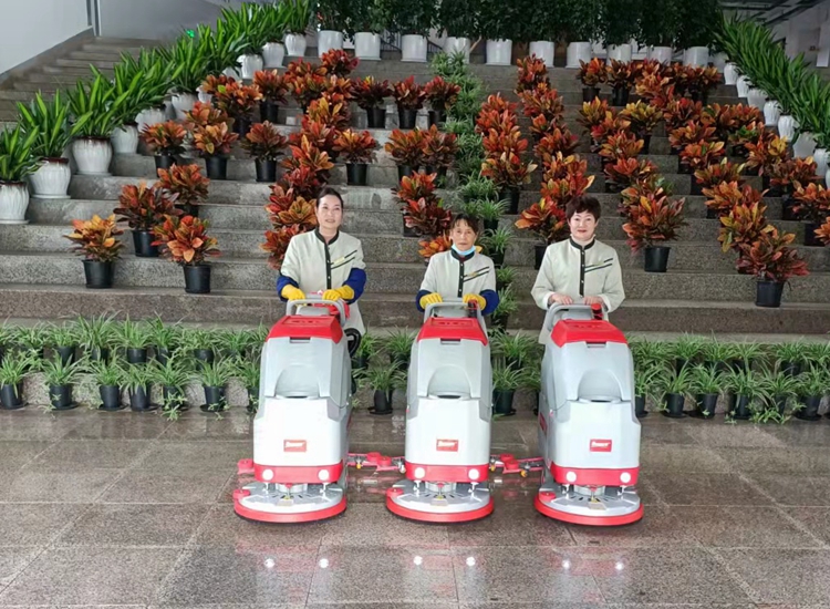寶來潔全自動手推式洗地機(jī)交機(jī)學(xué)校教學(xué)樓走廊圖書館瓷磚地面保潔