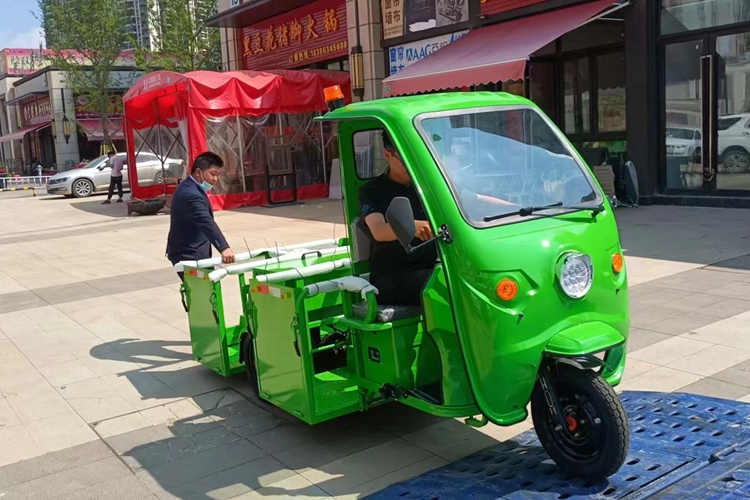 電動(dòng)垃圾清運(yùn)車(chē) 電動(dòng)三輪四桶車(chē) 適用于城鎮(zhèn)街道車(chē)站工廠