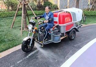 寶來潔街霸250kg高壓清洗車高壓水槍正式服役云南俊發(fā)物業(yè)服務(wù)有限公司云漫嶺項(xiàng)目